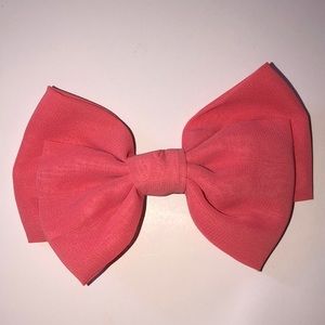 Peach hair bow